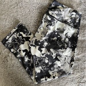 Head Camouflage Crop Leggings